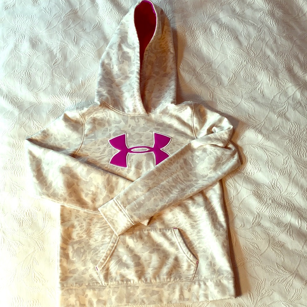 Under Armour Girls’ Hoodie. M. EUC/NWOT.